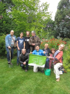 Celebrations! Volunteers and Staff on Green Flag Day, 2015 at Martineau Gardens